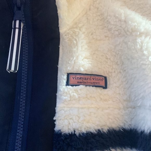 Vineyard Vines Fleece - Size L - Picture 2 of 5